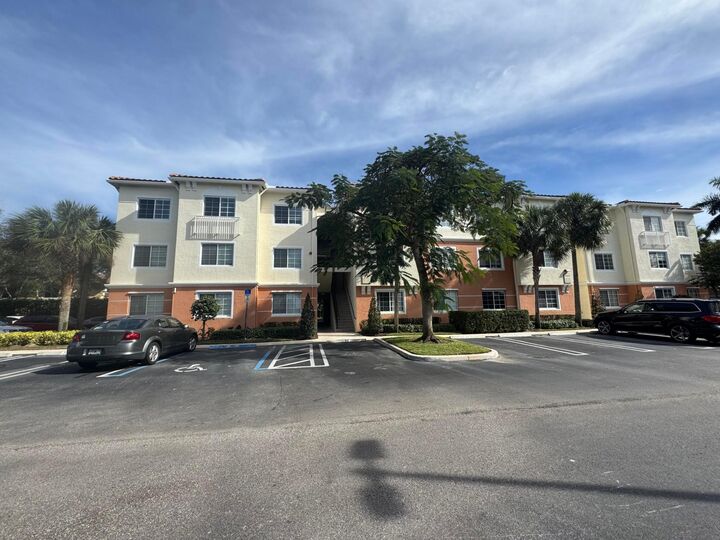 Property Photo:  9849 Baywinds Drive 8204  FL 33411 