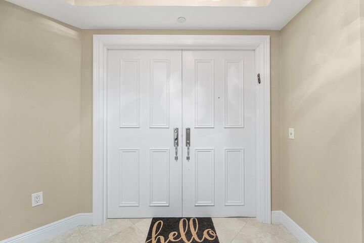 Property Photo: 6000 Island Boulevard 604 FL 33160
