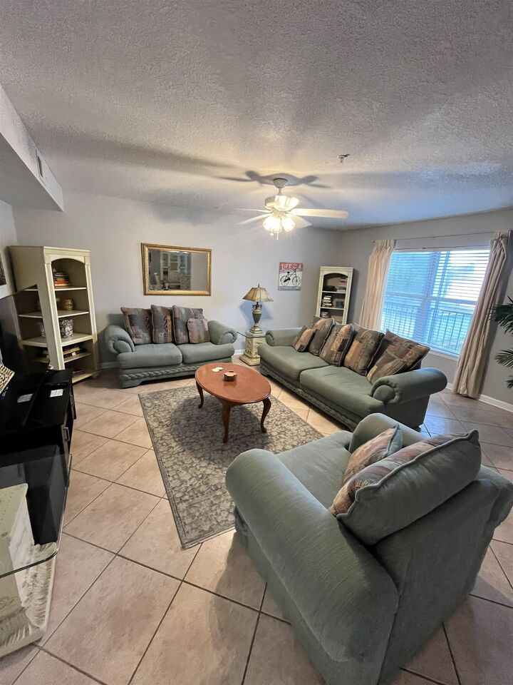 Property Photo: 206 16th St F FL 32080