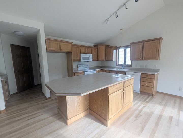 Property Photo:  5614 N Vista Lane  WI 53548 