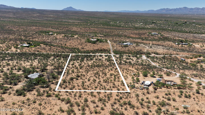 Property Photo:  W Dove Way 304-33-039L  AZ 85645 