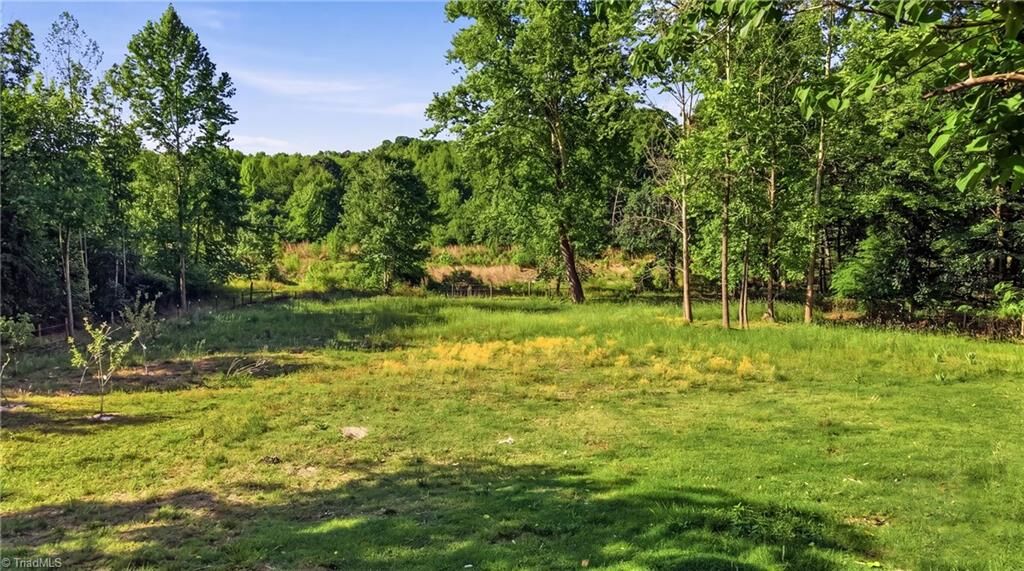 Property Photo: 3228 Jidemi Road NC 27406