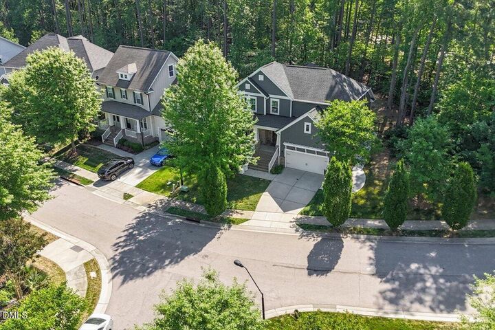 Property Photo: 10000 Major Oak Lane NC 27613