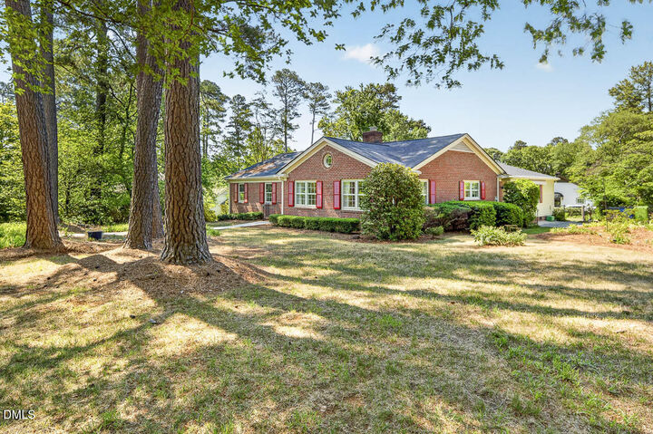 Property Photo:  3007 Charwood Place  NC 27612 