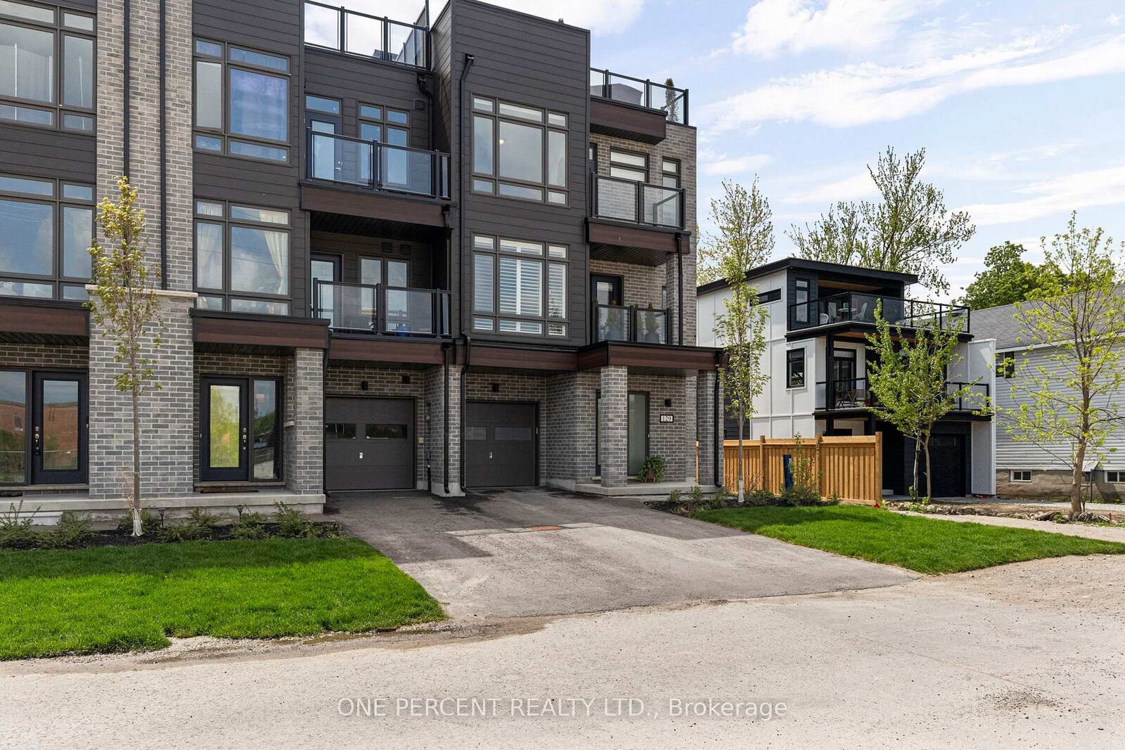 Property Photo: 129 Colborne Street E ON L3V 8P6