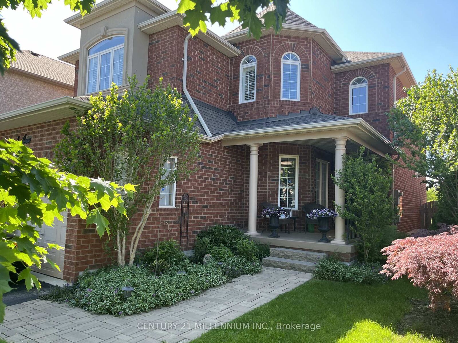 Property Photo: 6 Collingwood Avenue ON L7A 2E5