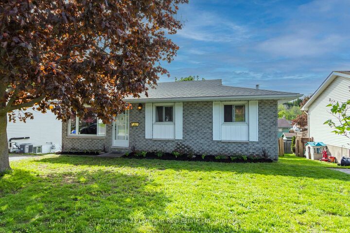 Property Photo: 33 Van Alstine Drive ON K8V 6K8
