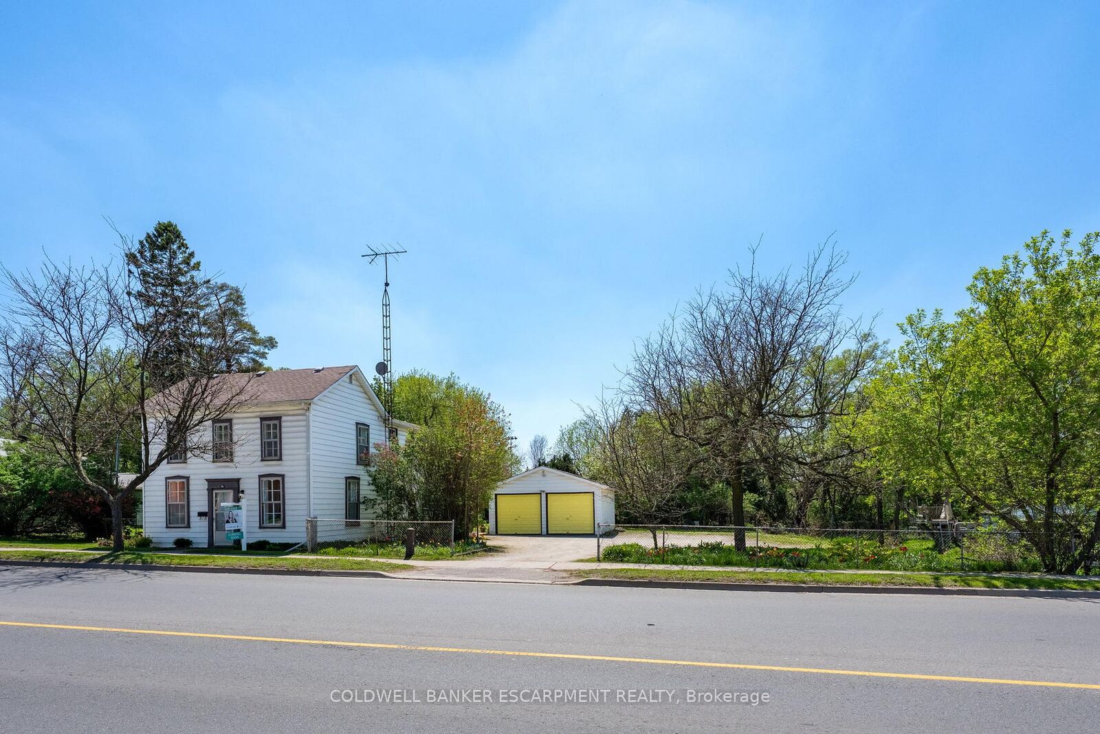 Property Photo:  76 Main Street N  ON L7J 1W2 