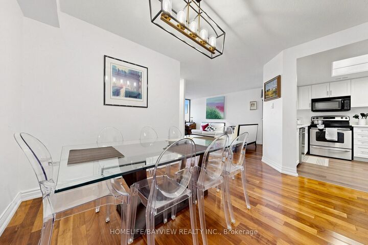 7601 Bathurst Street 902 — photo 1