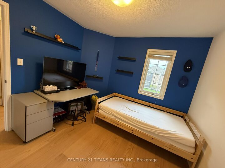 Photo de la propriété: 274 Penndutch Circle ON L4A 0P1