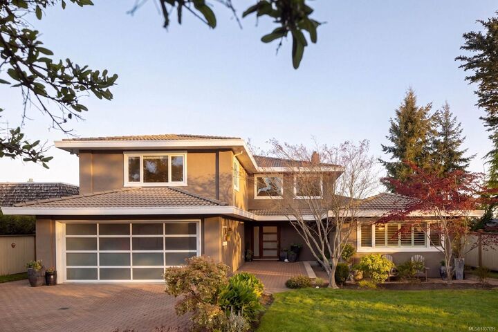 Property Photo: 2450 Whidby Lane BC V8L 2K3