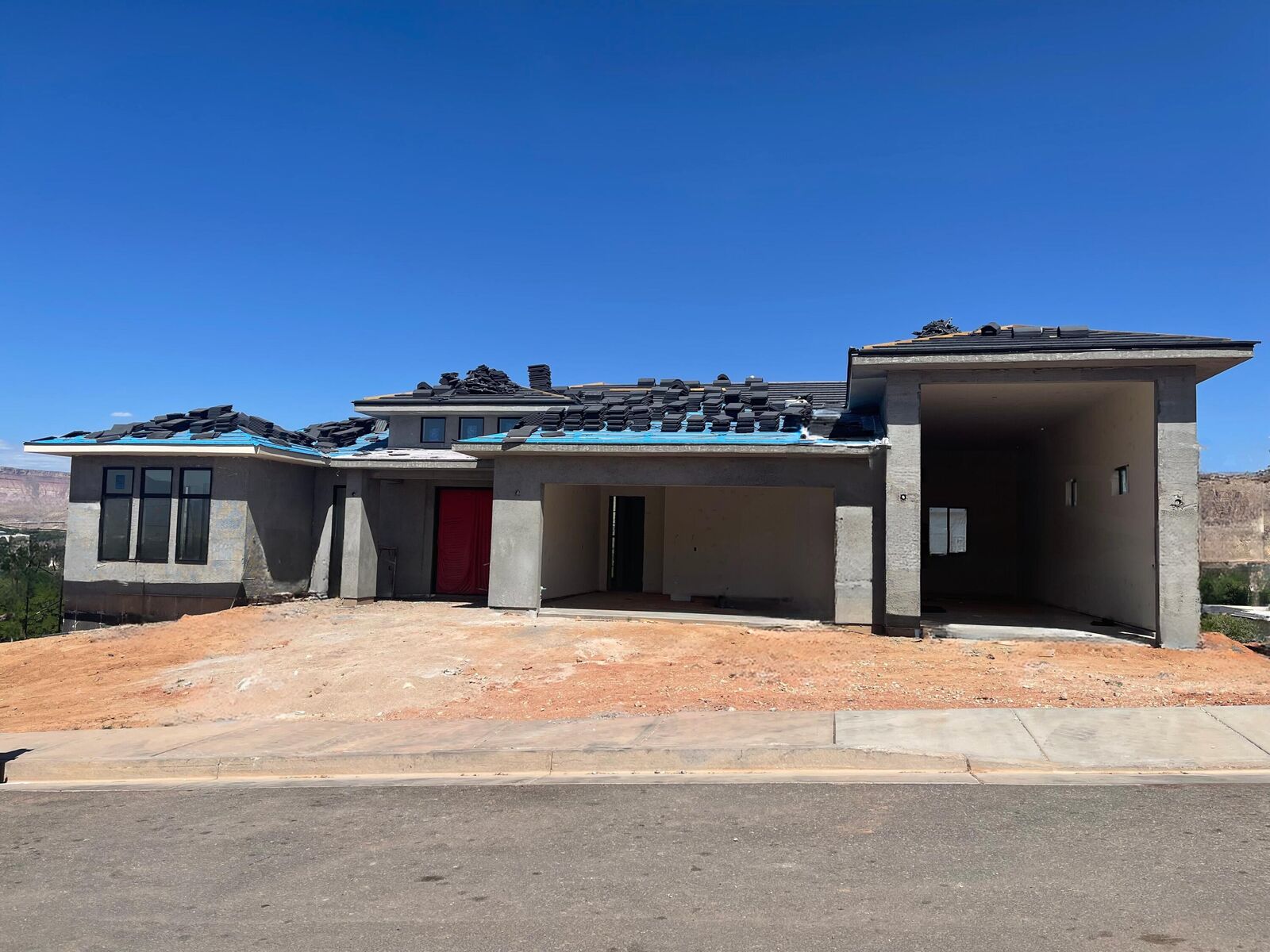 Property Photo: 685 S 1360 W UT 84737