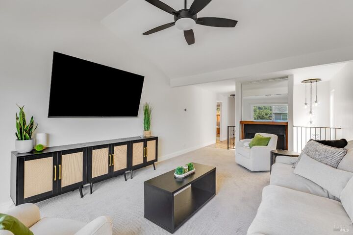 Property Photo:  25084 Vista Greens Court  CA 94541 