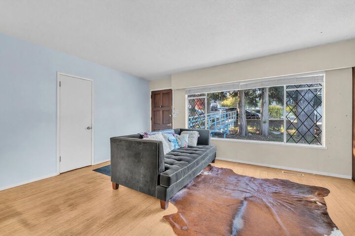 Property Photo: 1144 Rochester Avenue BC V3K 2X4