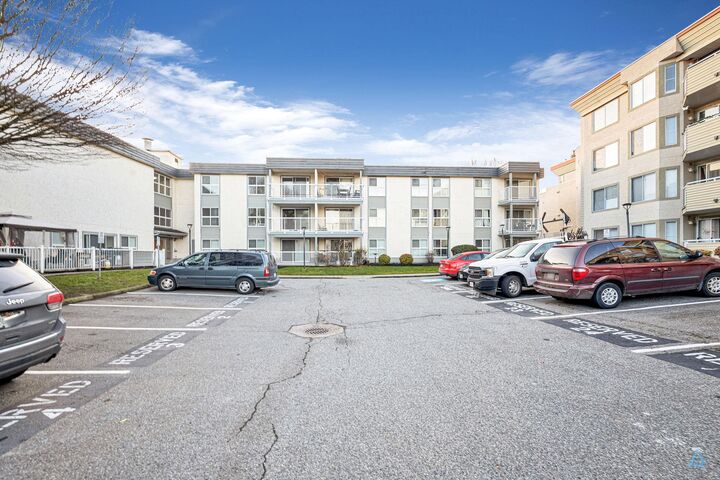 Property Photo: 32850 George Ferguson Way 227 BC V2S 7K1