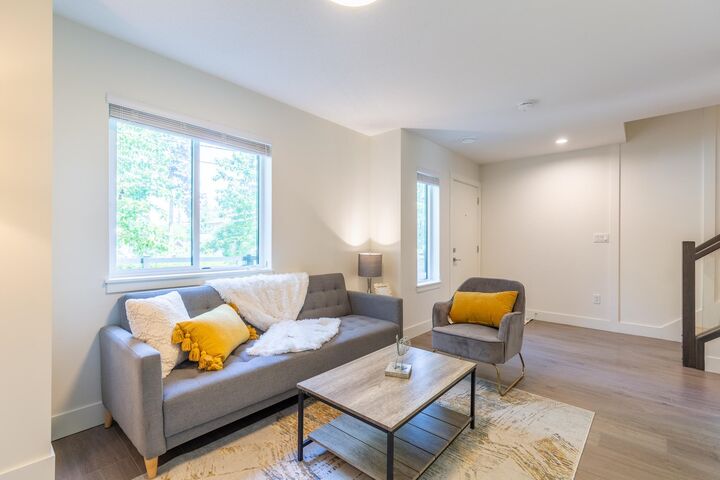 Property Photo: 15688 28 Avenue 7 BC V3Z 0N1