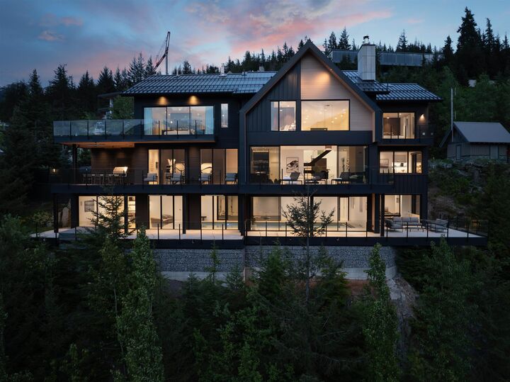 Property Photo: 3824 Sunridge Drive BC V8E 0W1