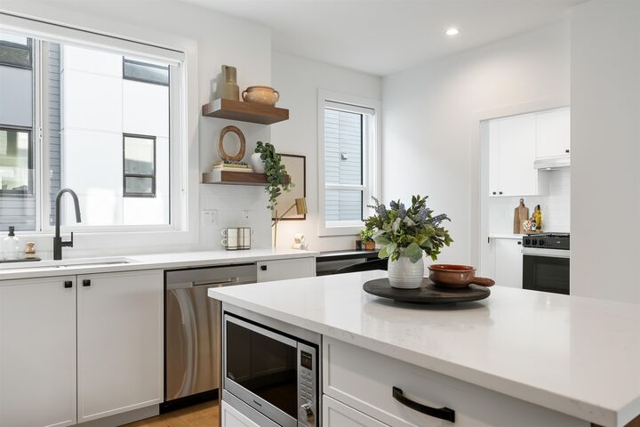 Property Photo: 12635 63 Avenue 12 BC V3X 0L2