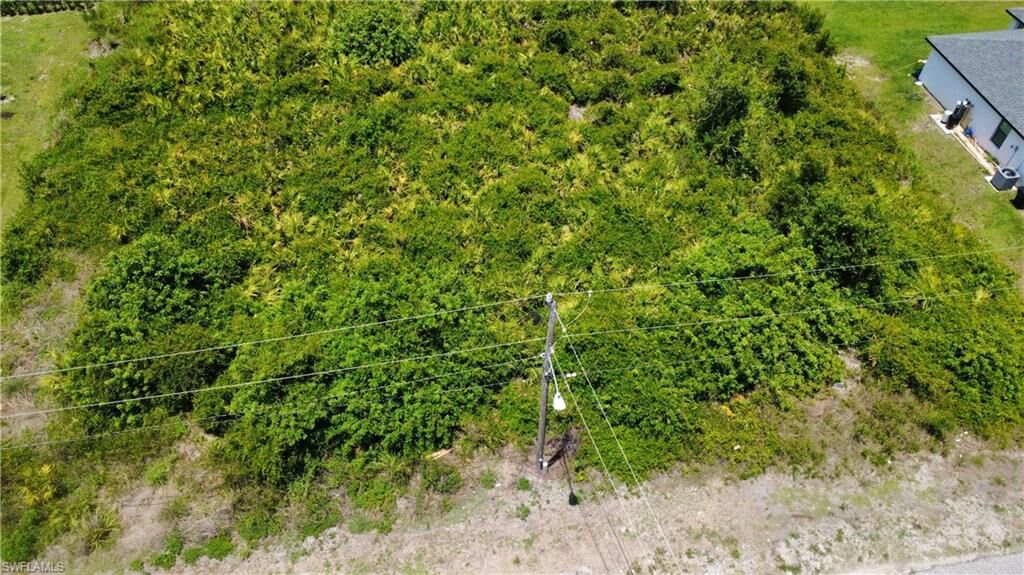 Property Photo:  2706 31st St SW  FL 33976 