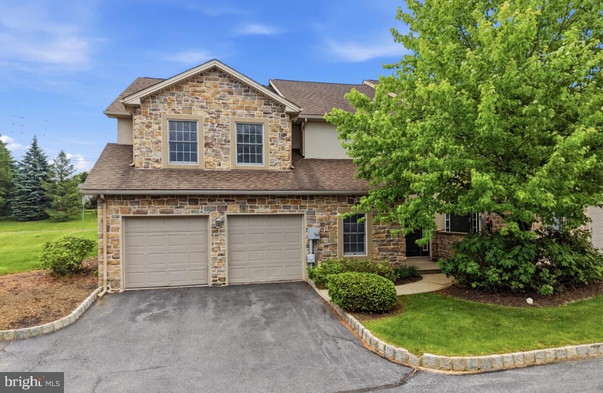 Property Photo:  13 Tamarack Court  PA 18040 