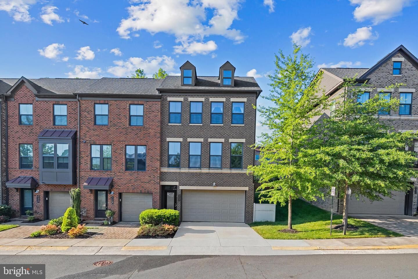 Property Photo:  9253 Wood Violet Court  VA 22031 