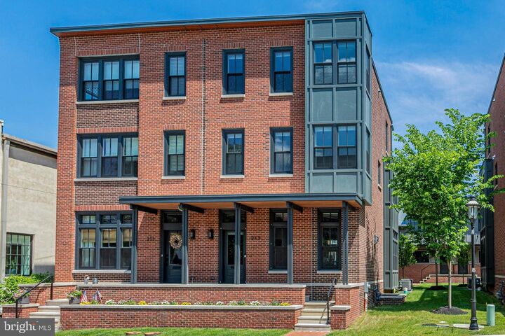 Property Photo:  213 S State Street  PA 18940 