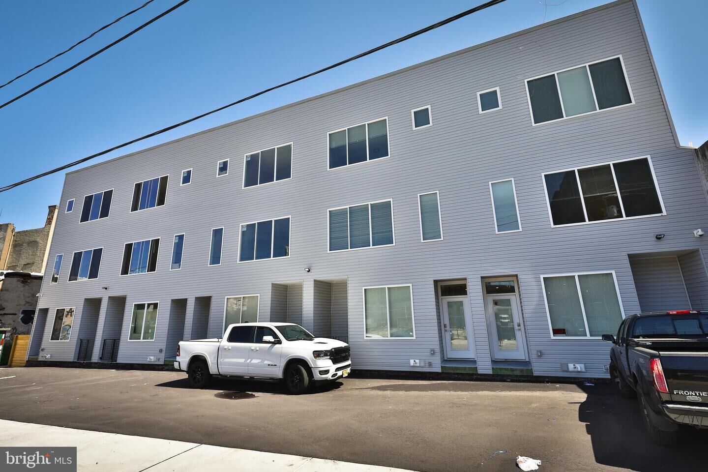Property Photo:  962 N 8th Street 1  PA 19123 