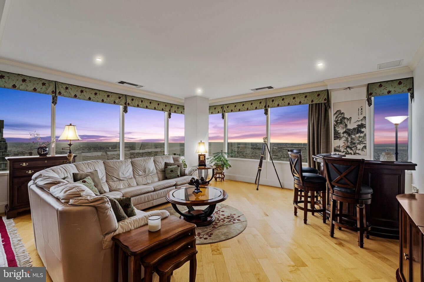 Property Photo:  50 S 16th Street 4210  PA 19102 