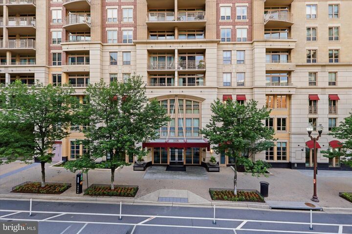 Property Photo: 888 Quincy Street 510 VA 22203