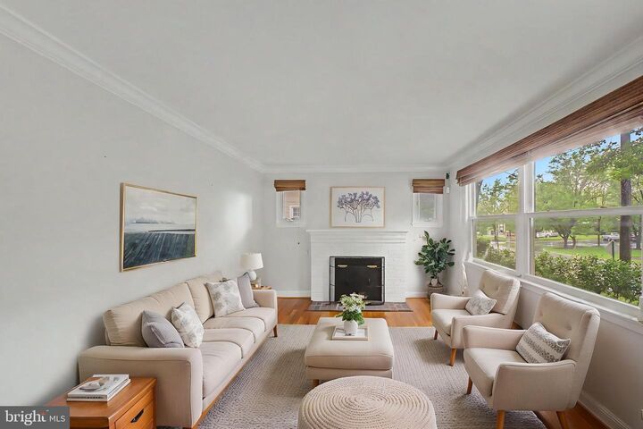Property Photo: 10427 Kensington Parkway MD 20895