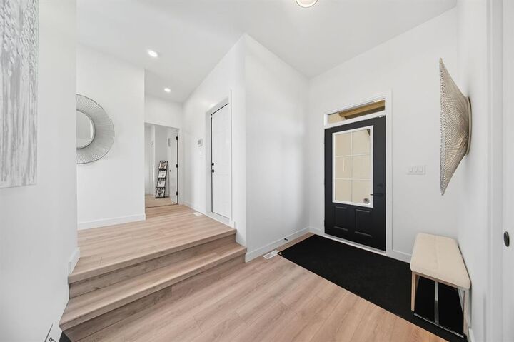 Property Photo: 11 Stonewalk Place MB R3Y 2K1