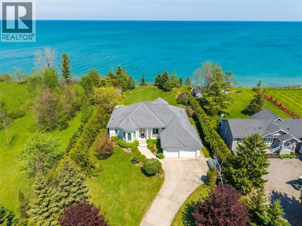 Property Photo:  4266 Bluepoint Drive  ON N0N 1J6 