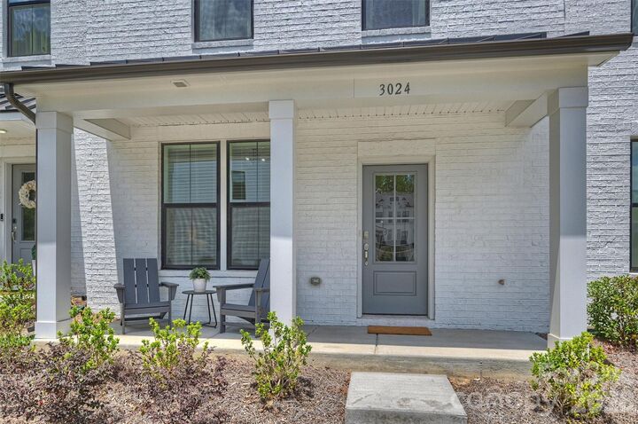 Property Photo: 3024 Red Cardinal Lane NC 28211