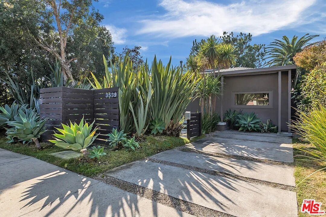 Property Photo: 3539 Greenwood Ave CA 90066