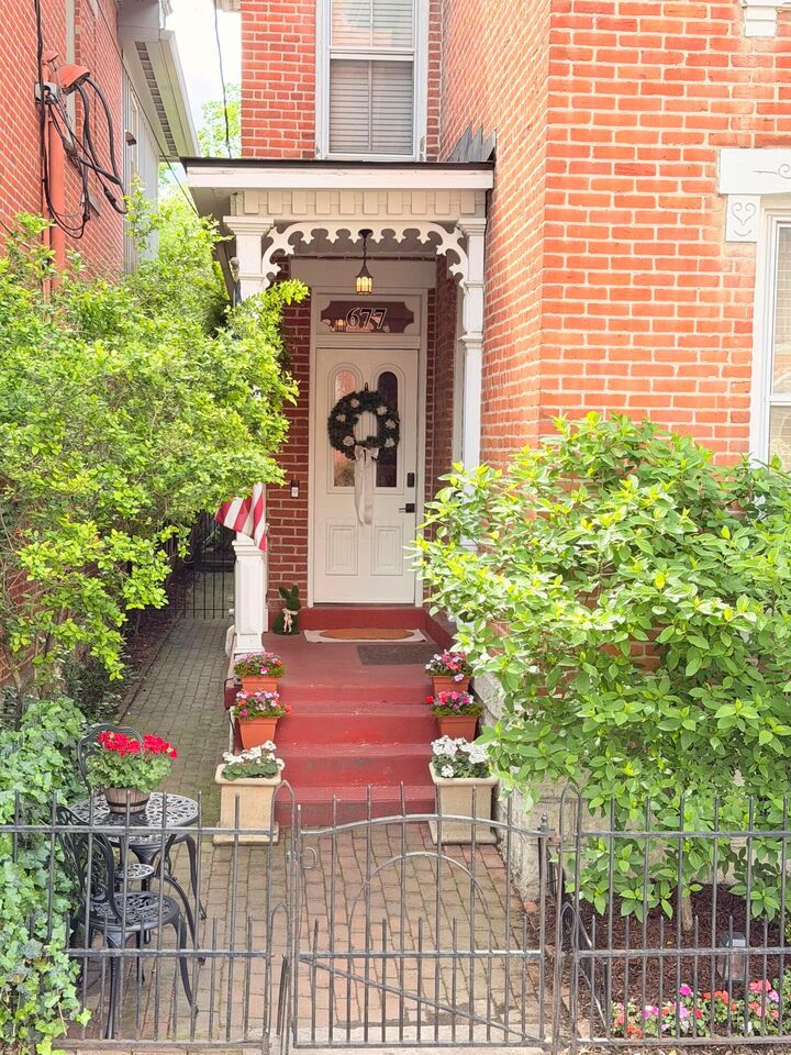 Property Photo: 677 S 3rd Street OH 43206