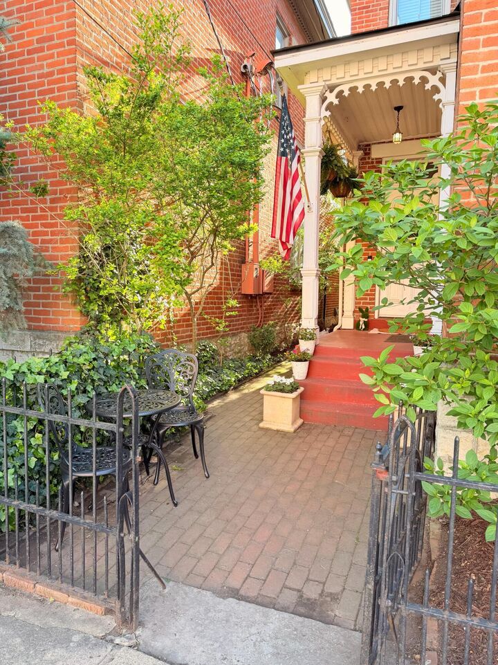Property Photo: 677 S 3rd Street OH 43206