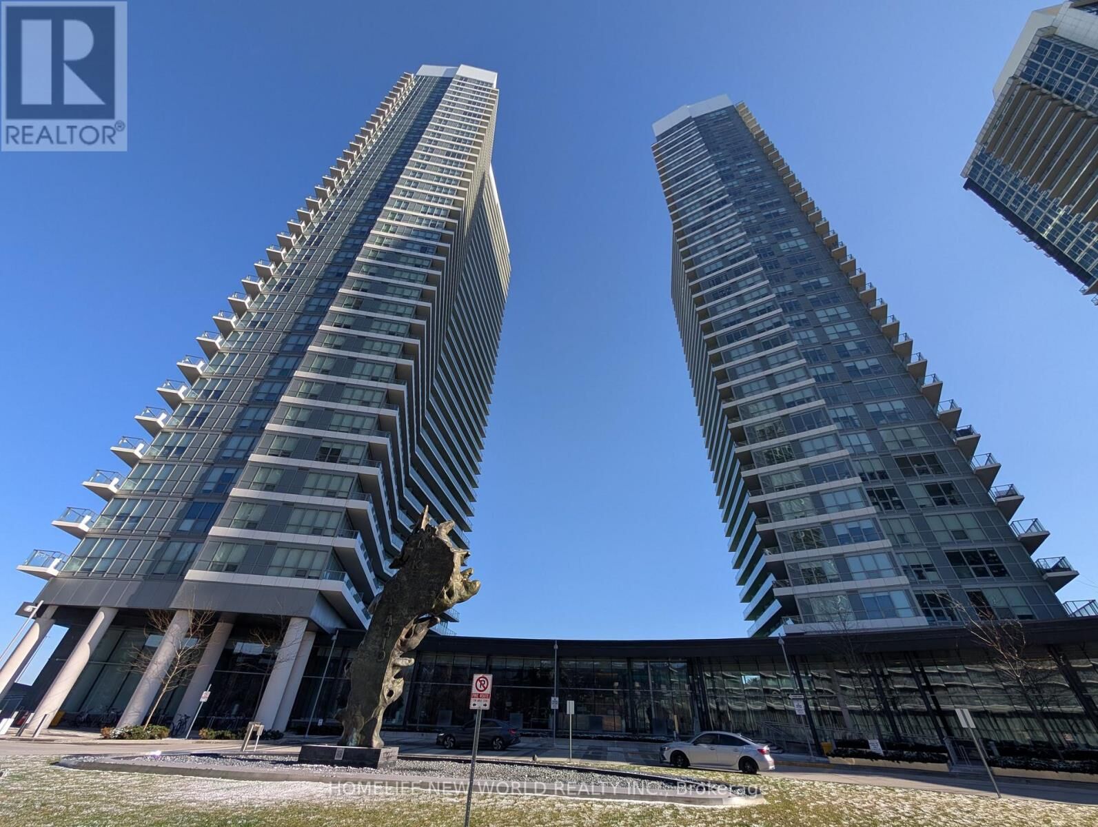 Property Photo:  115 McMahon Drive 1903  ON M2K 0E3 
