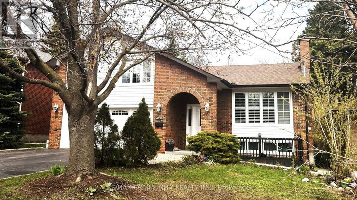 Property Photo: 4396 Lawrence Avenue East ON M1E 2T5