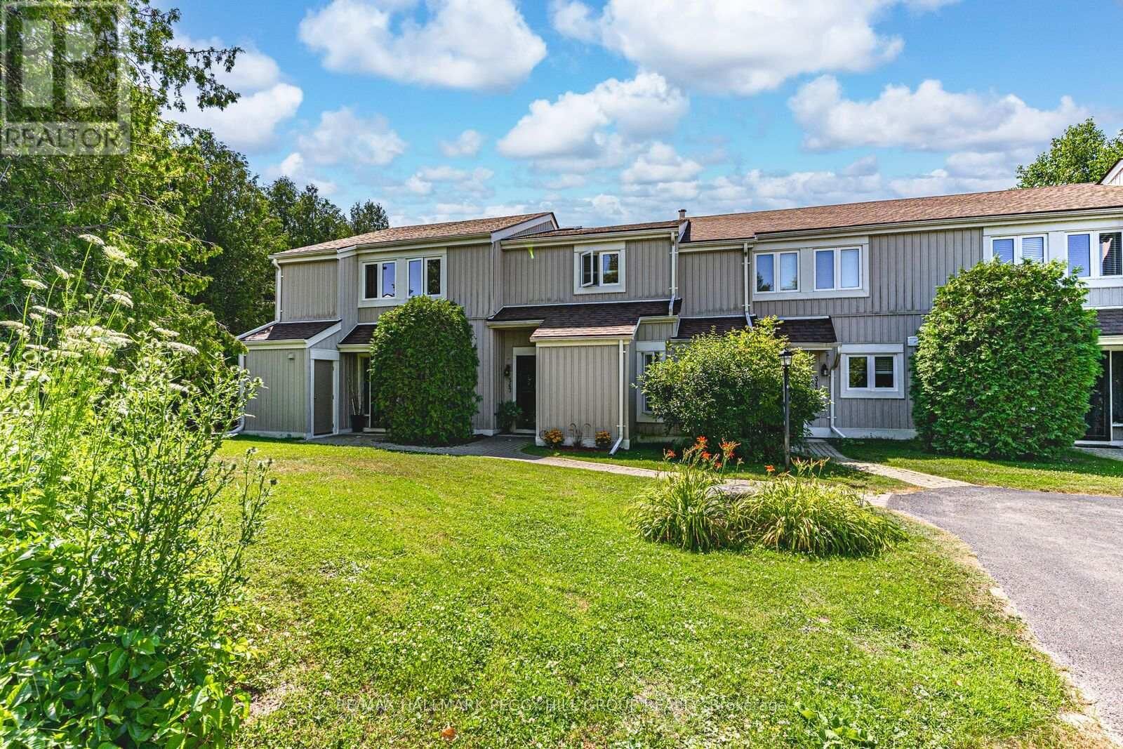 Property Photo: 547 Oxbow Crescent ON L9Y 5B4