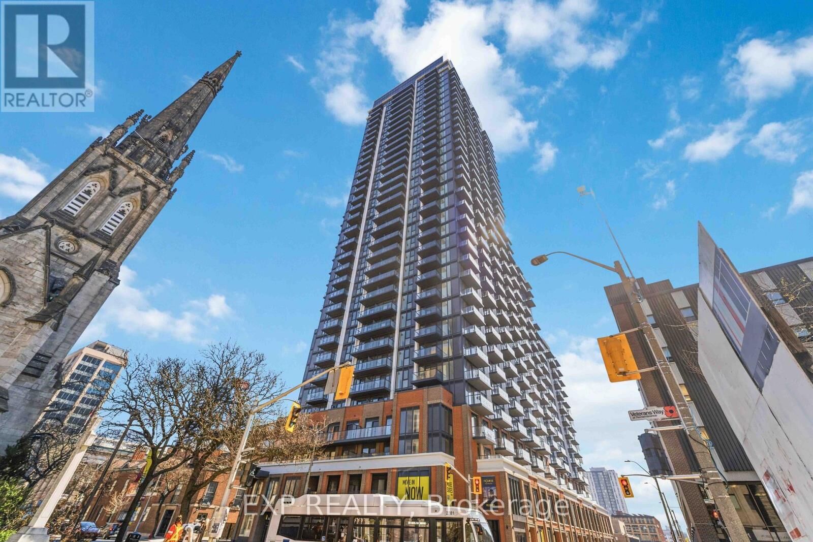 Property Photo:  75 James Street South 1522  ON L8P 4V8 