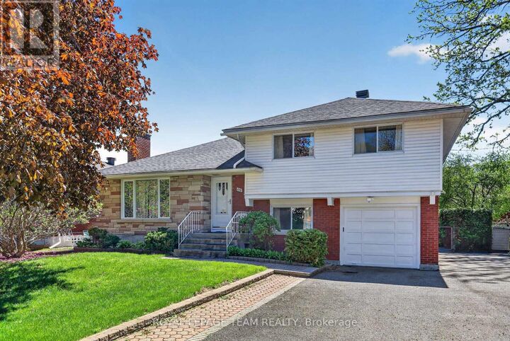 Property Photo: 658 Tillbury Avenue West ON K2A 1A1
