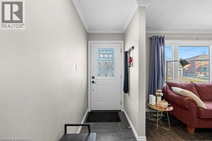 Property Photo: 5 Hampton Street ON N3S 7J2