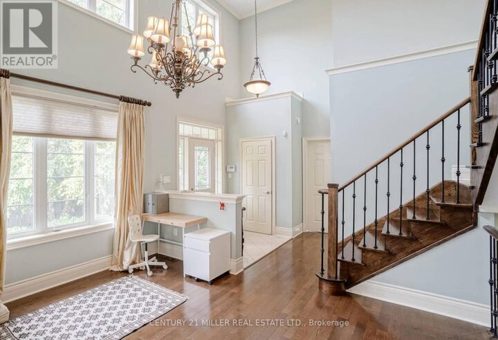 Property Photo: 3256 Epworth Crescent ON L6M 0B4