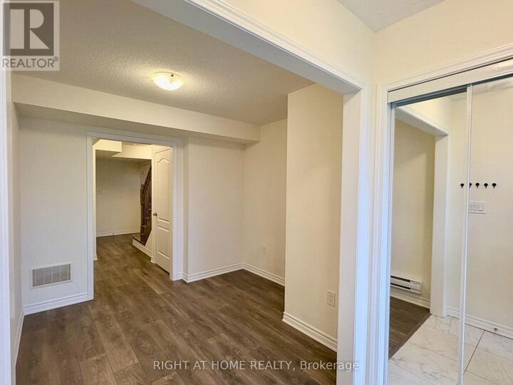 Property Photo:  95 McAlister Avenue  ON L4S 0L2 