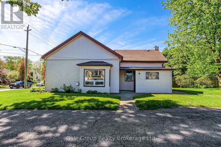 Property Photo:  42 Maud Street  ON N4S 3Y4 