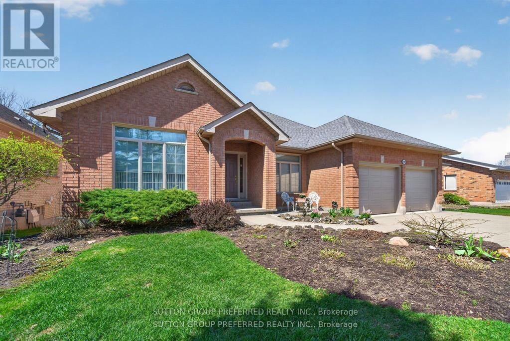 Property Photo:  519 Rosecliffe Terrace  ON N6K 4H5 