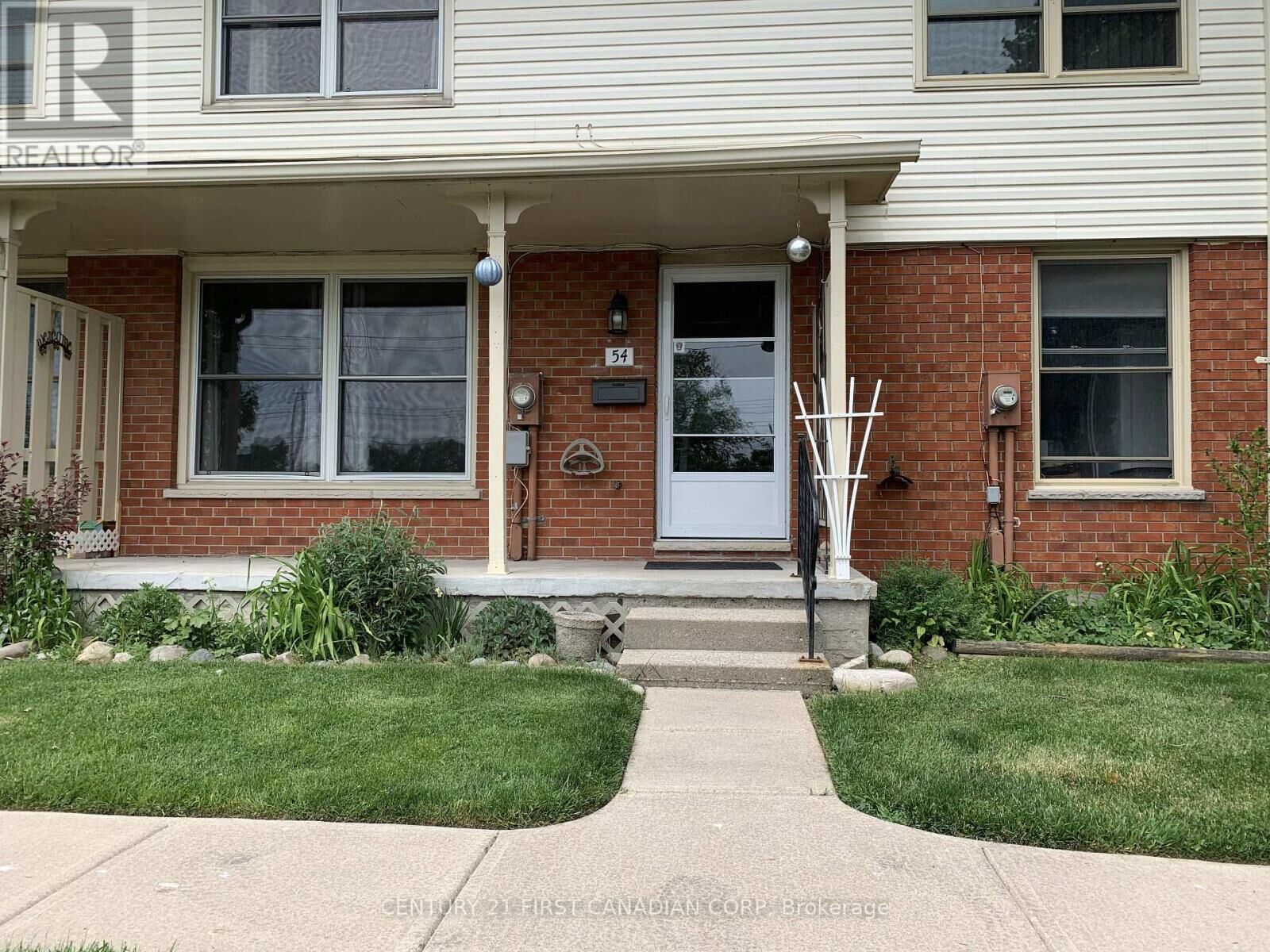 Property Photo:  51 Sholto Drive 54  ON N6E 2H9 