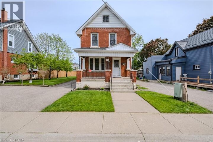 Property Photo:  110 Arthur Street  ON N3S 3J4 