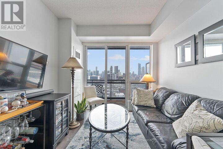 Property Photo:  225 Sackville Street 1405  ON M5A 3H1 