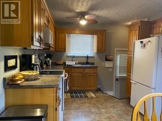Property Photo: 562 Bolger Avenue ON P0J 1P0